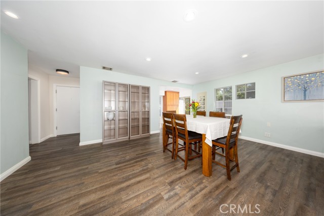 Detail Gallery Image 9 of 39 For 10512 Rose Hedge, Whittier,  CA 90606 - 5 Beds | 3 Baths