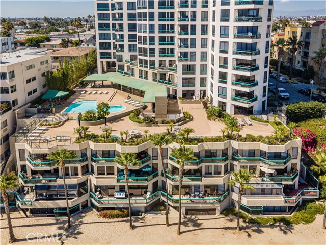 Detail Gallery Image 8 of 44 For 1310 East Ocean Boulevard #14,  Long Beach,  CA 90802 - 3 Beds | 2/1 Baths