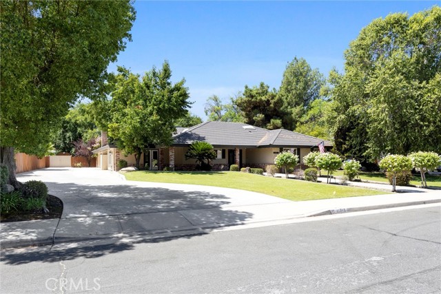 11717 Old Town Road, Bakersfield CA: https://media.crmls.org/medias/071555de-3bd0-4ef8-bedb-6d62dd640c2f.jpg