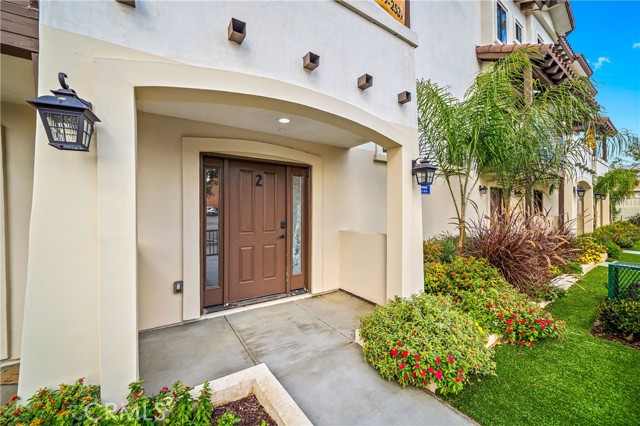 Detail Gallery Image 1 of 31 For 1101 N Maclay Ave #2,  San Fernando,  CA 91340 - 2 Beds | 3/1 Baths