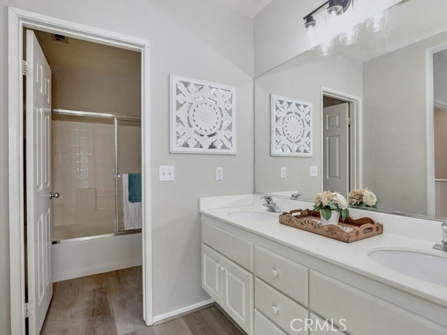Detail Gallery Image 20 of 39 For 452 N Bloomberry #B,  Orange,  CA 92869 - 3 Beds | 2/1 Baths