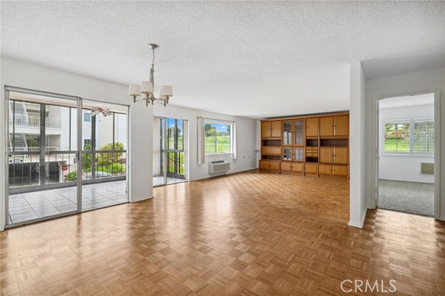 Detail Gallery Image 6 of 14 For 2391 via Mariposa 2h,  Laguna Woods,  CA 92637 - 2 Beds | 2 Baths