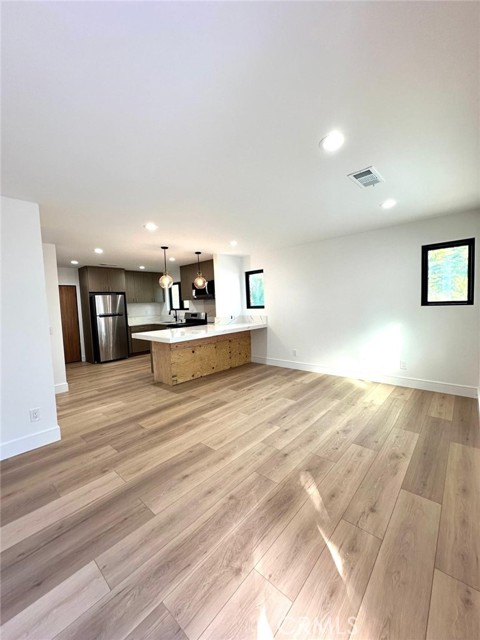 Detail Gallery Image 24 of 30 For 3007 3009 S Hobart, Los Angeles,  CA 90018 - 5 Beds | 4 Baths