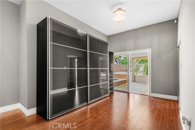 17206 Nugent Place, Granada Hills CA: https://media.crmls.org/medias/0718c975-78e0-4d72-a7dc-004ec04f5355.jpg