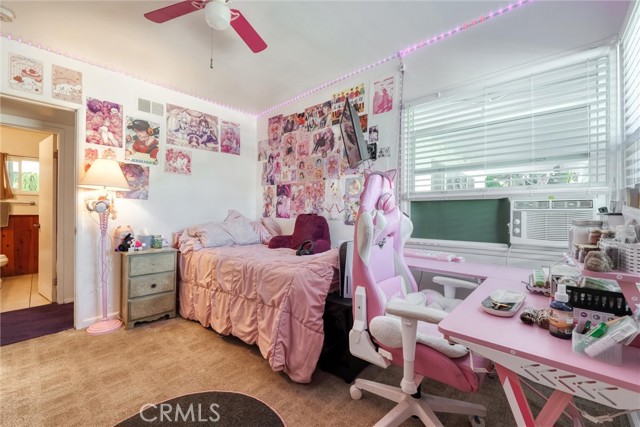 6232 Riverton Avenue, North Hollywood CA: https://media.crmls.org/medias/0718eb2b-cce7-4068-8d2b-1ec3b7888ba4.jpg