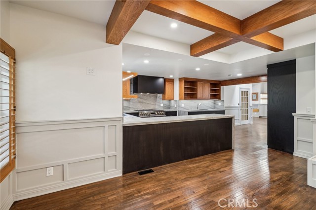 Detail Gallery Image 11 of 72 For 995 Tirol Ln, Lake Arrowhead,  CA 92352 - 4 Beds | 6 Baths