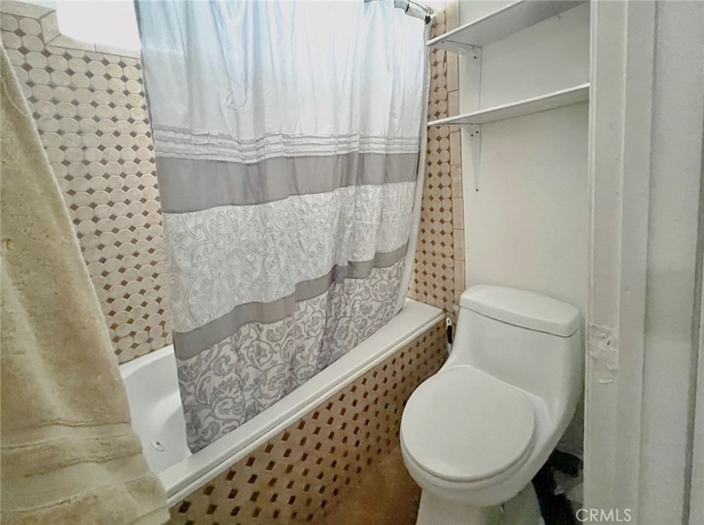 https://media.crmls.org/medias/0719a3d2-cae7-41f2-acea-72770917bbb5.jpg?preset=X-Large