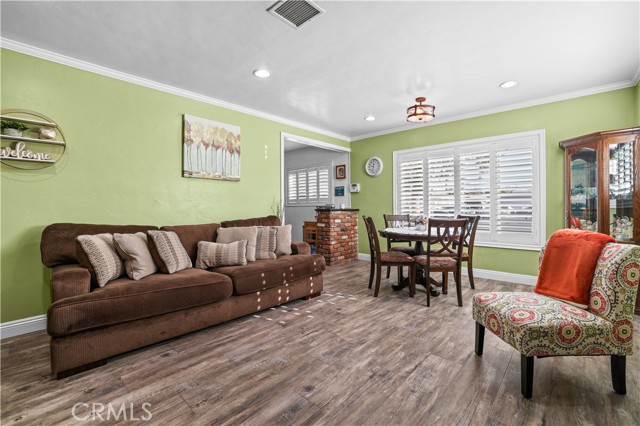 Detail Gallery Image 3 of 20 For 4106 Goodman, Riverside,  CA 92503 - 3 Beds | 2 Baths