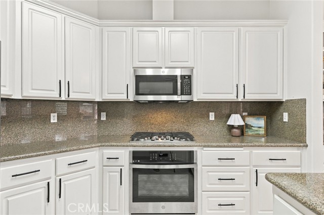 9310 Cripple Creek Ave, Kern County, CA 93312 photo 17