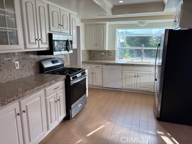 Detail Gallery Image 3 of 25 For 23072 Sonoita, Mission Viejo,  CA 92691 - 4 Beds | 2 Baths