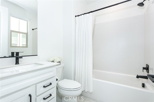 21628 Canyon Cove, Chatsworth CA: https://media.crmls.org/medias/071ab852-1d49-4493-9124-1cf3005935ec.jpg