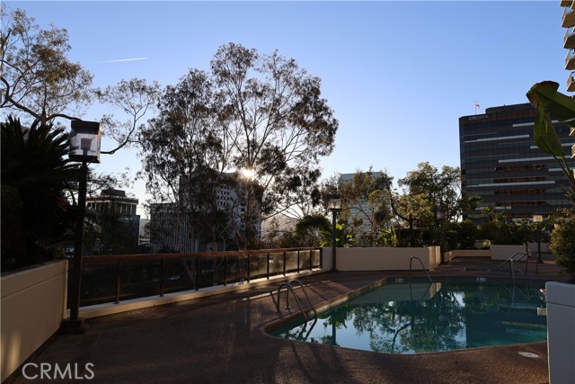 Detail Gallery Image 36 of 38 For 222 Monterey Rd #1603,  Glendale,  CA 91206 - 2 Beds | 2 Baths