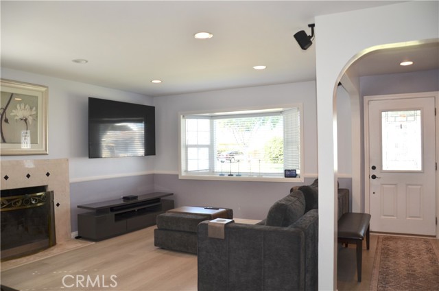 Detail Gallery Image 4 of 16 For 6522 San Haroldo Way, Buena Park,  CA 90620 - 3 Beds | 2 Baths