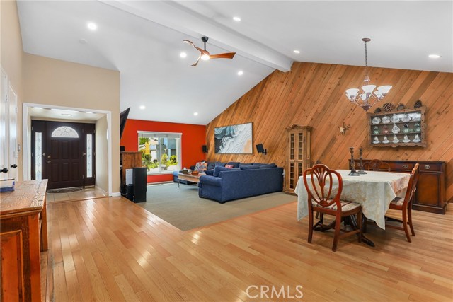 Detail Gallery Image 4 of 29 For 18076 Tulsa St, Granada Hills,  CA 91344 - 3 Beds | 2 Baths