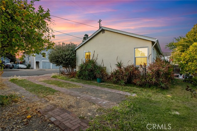 973 Buchon Street, San Luis Obispo CA: https://media.crmls.org/medias/071c834c-457a-4097-b1f6-3329d6485d29.jpg