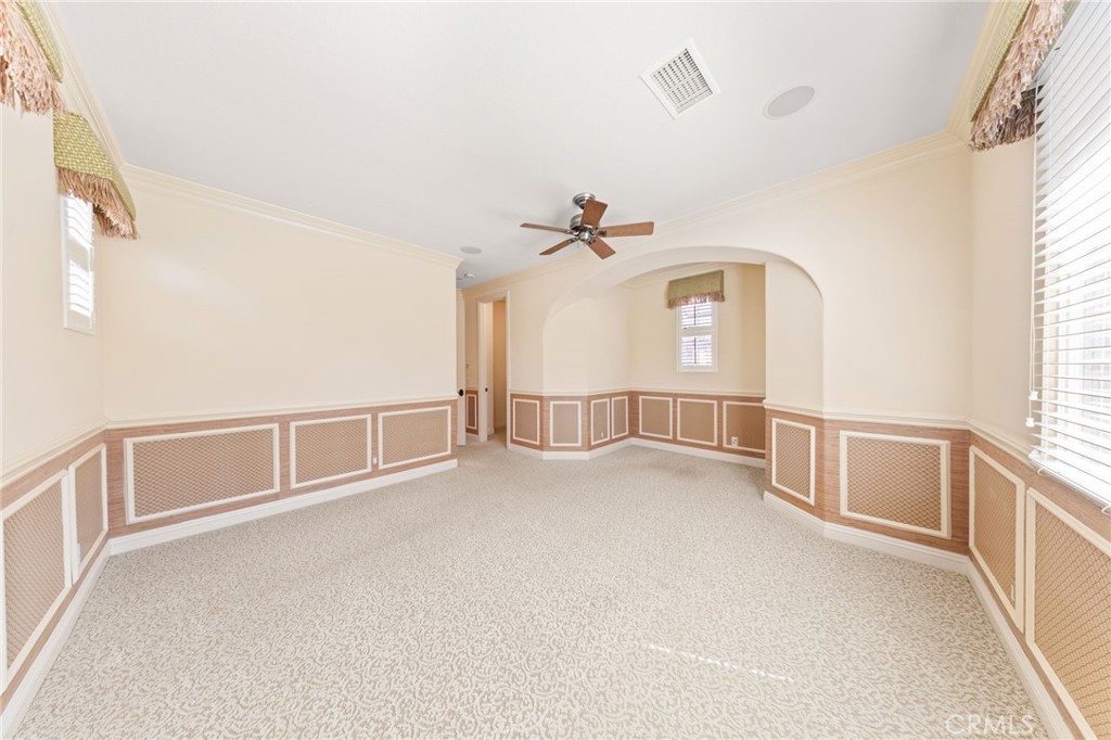 https://media.crmls.org/medias/071d6141-689a-4ffe-9d12-725be39ecab8.jpg?preset=X-Large