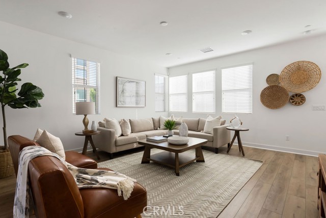 Detail Gallery Image 9 of 32 For 6026 Derby Ln, Cypress,  CA 90720 - 4 Beds | 3/1 Baths