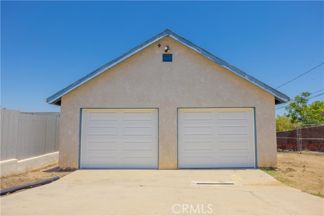 Detail Gallery Image 14 of 64 For 17162 Grand Ave, Lake Elsinore,  CA 92530 - 5 Beds | 5 Baths