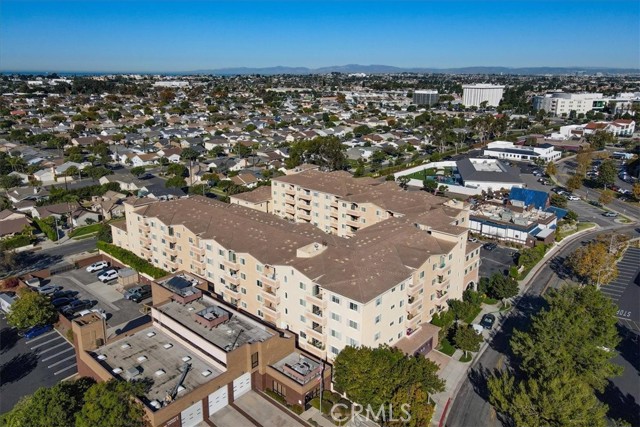 Detail Gallery Image 37 of 41 For 21345 Hawthorne #217,  Torrance,  CA 90503 - 1 Beds | 1 Baths