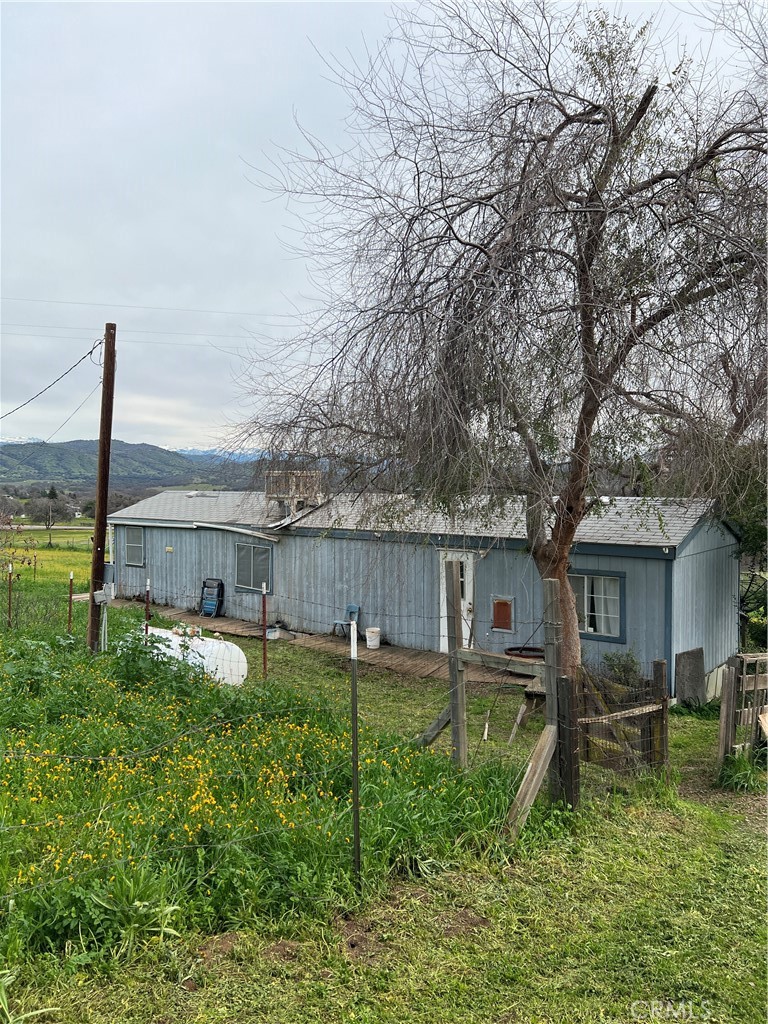 https://media.crmls.org/medias/071f4338-b367-4621-8b64-9542b698ec24.jpg?preset=X-Large