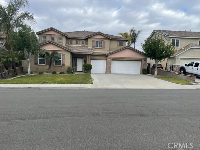 5811 Milana Dr, Eastvale, CA 92880