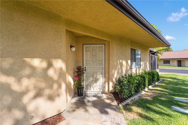 Detail Gallery Image 4 of 37 For 19144 Frances St, Apple Valley,  CA 92308 - 2 Beds | 2 Baths