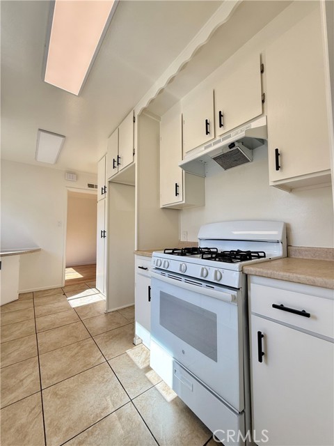 Detail Gallery Image 10 of 39 For 1365 Jenner St, Lancaster,  CA 93534 - 3 Beds | 2 Baths