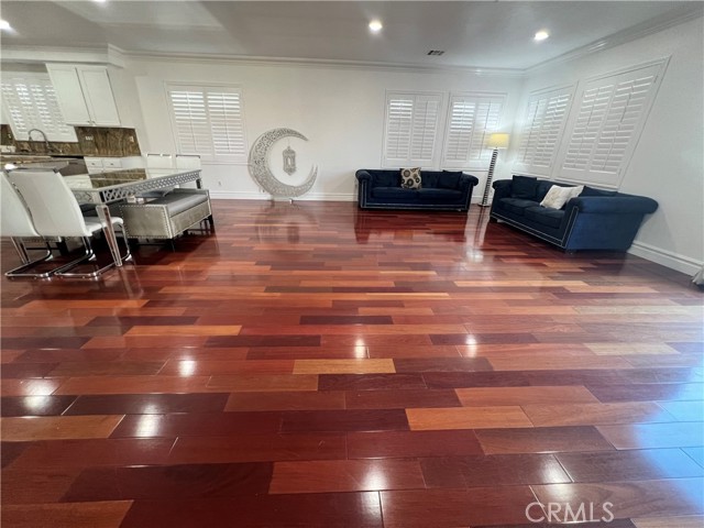 Detail Gallery Image 7 of 34 For 14126 Bay Cir, Corona,  CA 92880 - 6 Beds | 3/1 Baths