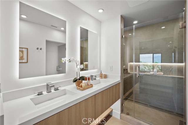 2115 E Santiago Street, Covina CA: https://media.crmls.org/medias/072156b2-a231-4cb4-8a43-b7362a0906cb.jpg