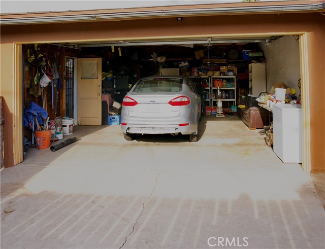 998 W 10th Street, San Bernardino CA: https://media.crmls.org/medias/072190d7-805a-46e2-bdc3-7fd7a32bb8de.jpg