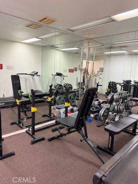 321 S San Vicente S Boulevard, Los Angeles CA: https://media.crmls.org/medias/0721be88-2df1-4093-a0eb-dc0b70ffdcd0.jpg