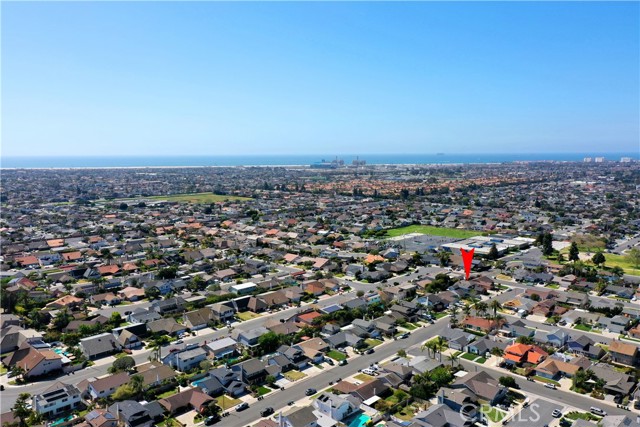 Detail Gallery Image 29 of 30 For 9782 Silver Strand Dr, Huntington Beach,  CA 92646 - 4 Beds | 3 Baths