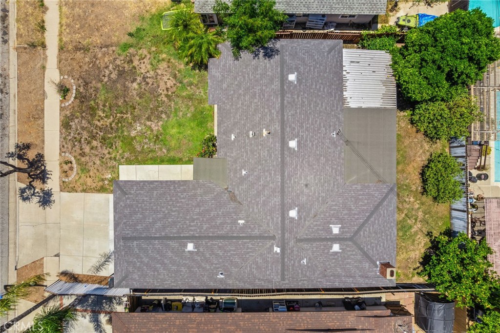 https://media.crmls.org/medias/07232d9b-e8e1-4329-8d9b-437e12abaf67.jpg?preset=X-Large