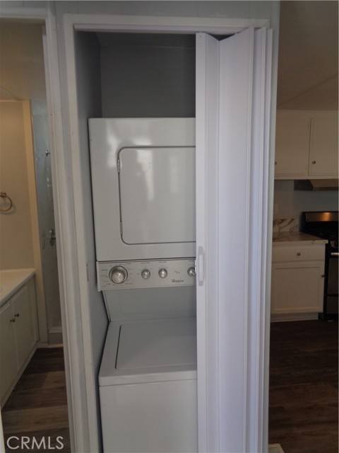 2345 W 190Th Street, Redondo Beach CA: https://media.crmls.org/medias/0725b793-772e-4bb4-9534-f72714bd6147.jpg