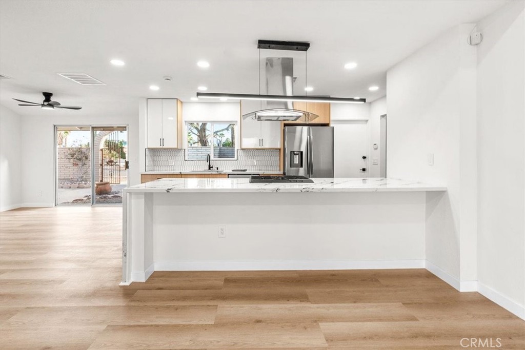 MLS #OC25275359 image #11