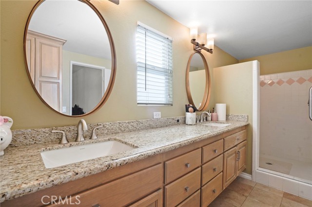 12446 Kenny Drive, Granada Hills CA: https://media.crmls.org/medias/072711c8-7d62-4cdd-baa0-399343b56733.jpg