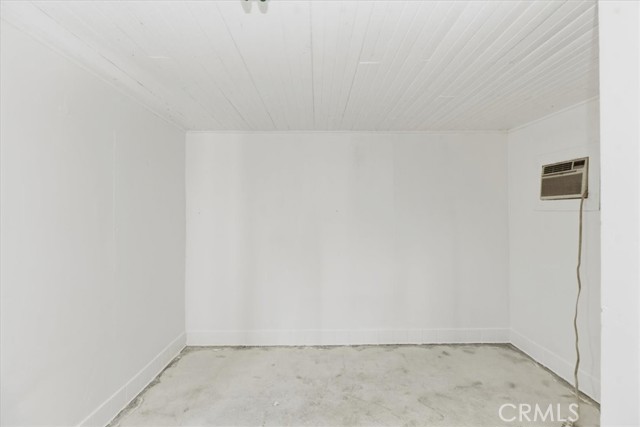 Detail Gallery Image 29 of 40 For 3383 Highland, Highland,  CA 92346 - – Beds | – Baths