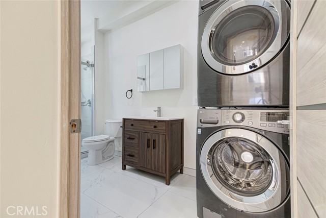 Detail Gallery Image 13 of 27 For 7044 1 Greeley, Tujunga,  CA 91042 - 3 Beds | 2 Baths