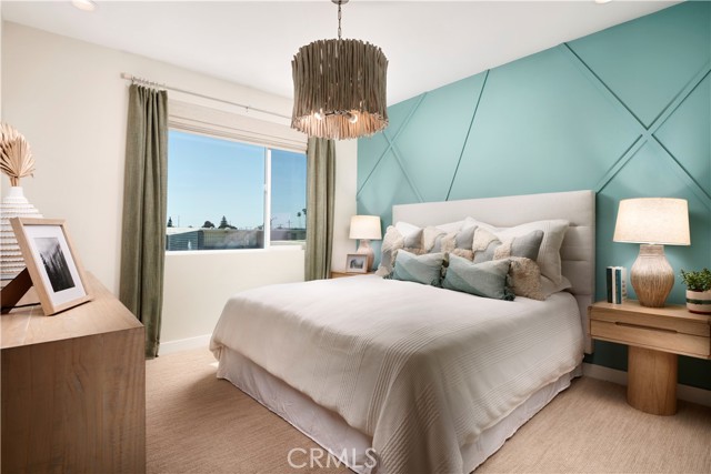 Detail Gallery Image 2 of 5 For 332 E Whittier Bld, La Habra,  CA 90631 - 3 Beds | 3/1 Baths