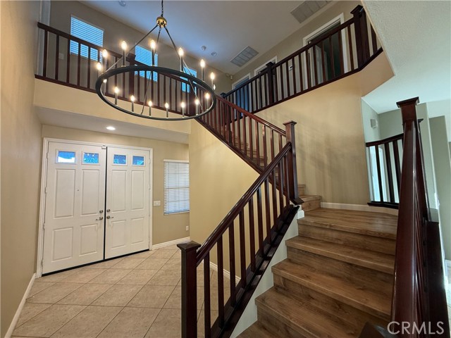 Detail Gallery Image 4 of 35 For 1783 Pinnacle Way, Upland,  CA 91784 - 4 Beds | 2/1 Baths