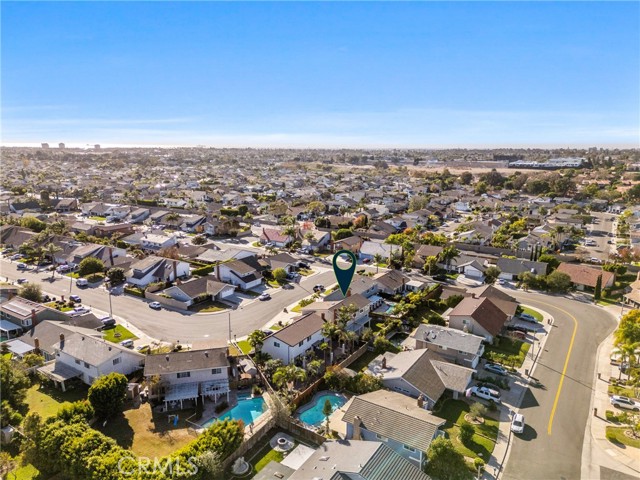 Detail Gallery Image 58 of 71 For 8561 Pierre Dr, Huntington Beach,  CA 92646 - 5 Beds | 3 Baths