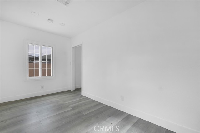 10527 Burin Ave, Inglewood CA: https://media.crmls.org/medias/072b242f-4993-4ed6-89f7-46dcdce8d467.jpg