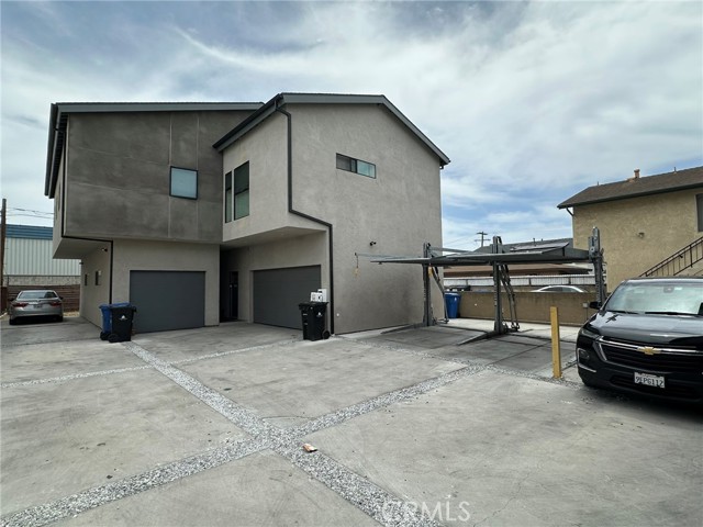 Image 2 of 9 For 25134 Frampton Avenue