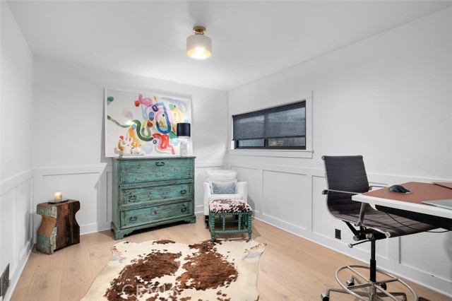 1012 10th Street, Manhattan Beach CA: https://media.crmls.org/medias/072ba3d2-d167-4bd1-bec8-530d21c62488.jpg