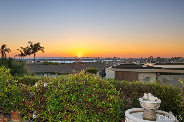 Detail Gallery Image 28 of 40 For 1727 Galatea Ter, Corona Del Mar,  CA 92625 - 3 Beds | 2 Baths