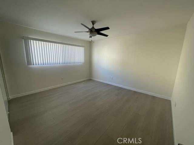 17061 Grove Circle, Huntington Beach CA: https://media.crmls.org/medias/072bc829-83b2-4071-b168-60dea08af41a.jpg