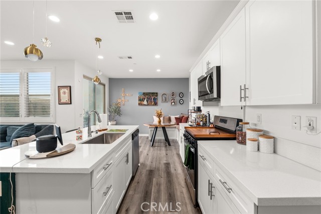 Detail Gallery Image 12 of 39 For 4321 S Cantos Paseo #27,  Ontario,  CA 91761 - 3 Beds | 2/1 Baths