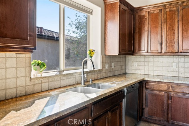 Detail Gallery Image 9 of 44 For 3368 Summit Ridge, Chico,  CA 95928 - 4 Beds | 3 Baths