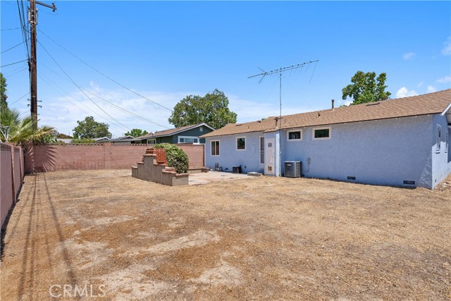 11747 Hollyview Drive, La Mirada CA: https://media.crmls.org/medias/072c9eca-4cb3-44e5-a7de-8d0810e60f37.jpg
