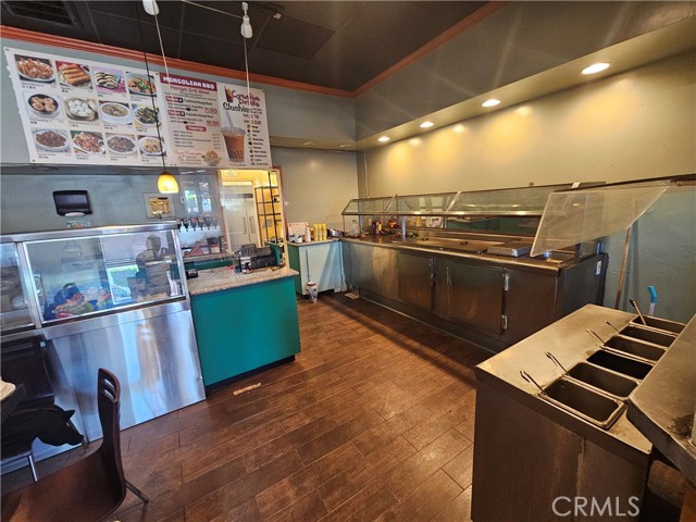 1445 Colorado E Boulevard, Pasadena CA: https://media.crmls.org/medias/072d3f3e-b339-42cf-ad0a-39e6c1b27618.jpg